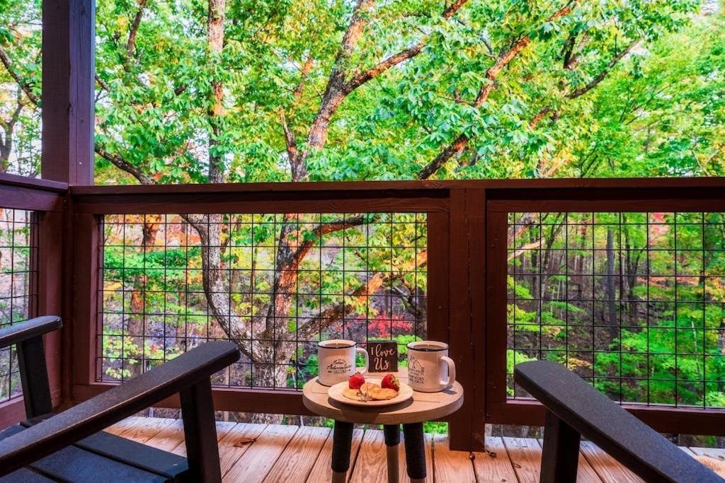 Nordic Mountain Modern Lodge - Family Friendly Luxury Cabin In Walden'S Ridge Sevierville Exterior photo